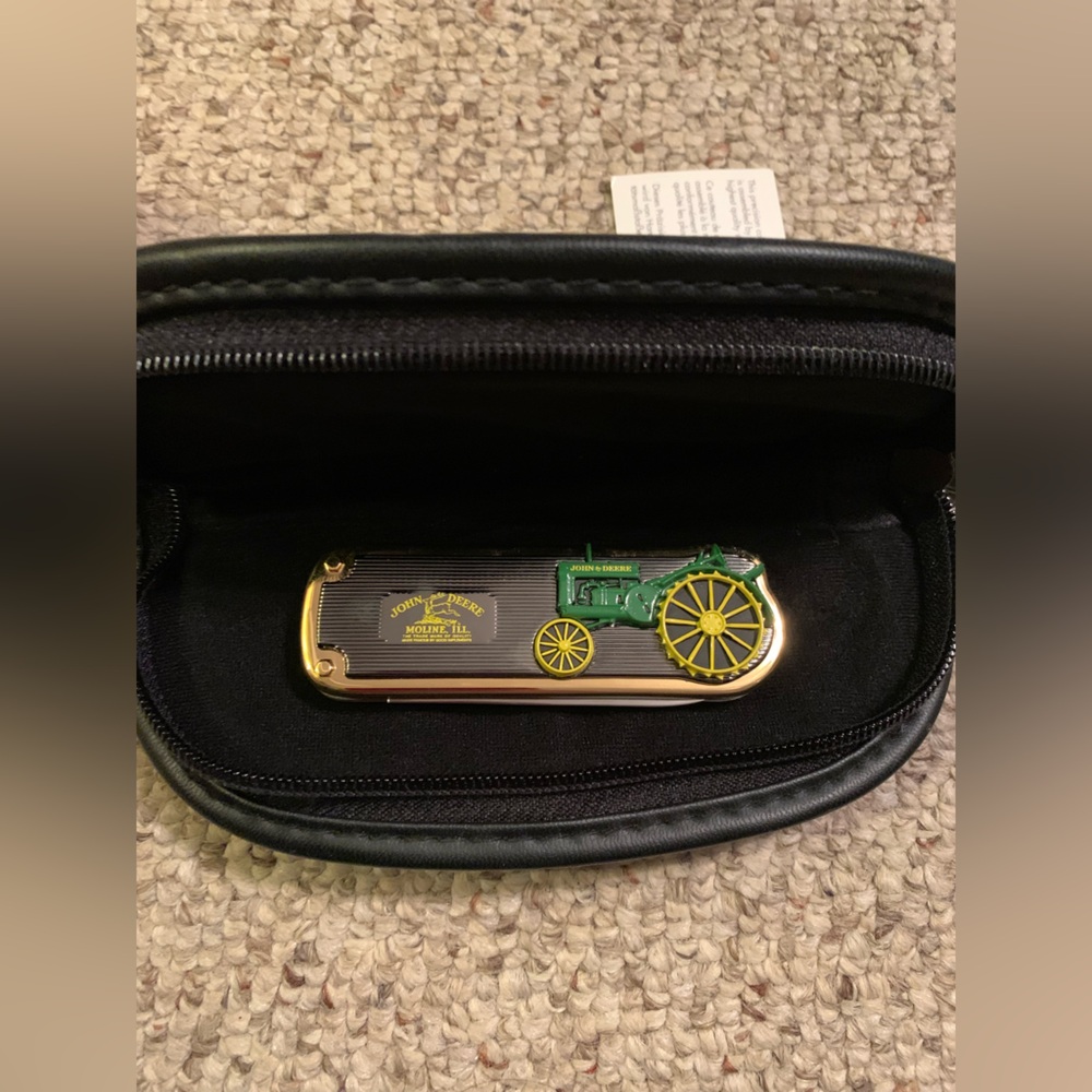 John Deere 1928 model GP. Franklin Mint Collector Knife.